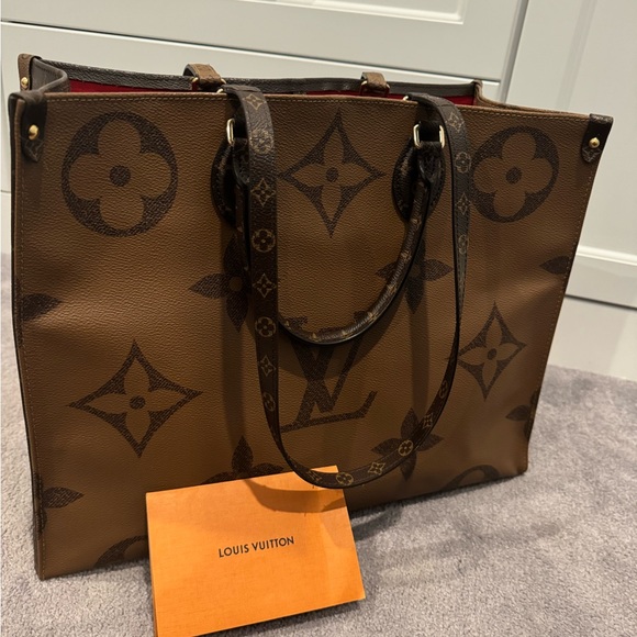 LOUIS VUITTON Reverse “On The Go” GM Tote - Picture 2 of 16